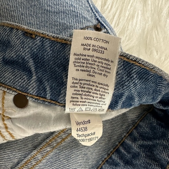 Pacsun Jeans Pants Light Blue Denim Wash Straight Button Closure Distressed 30 - Picture 5 of 5